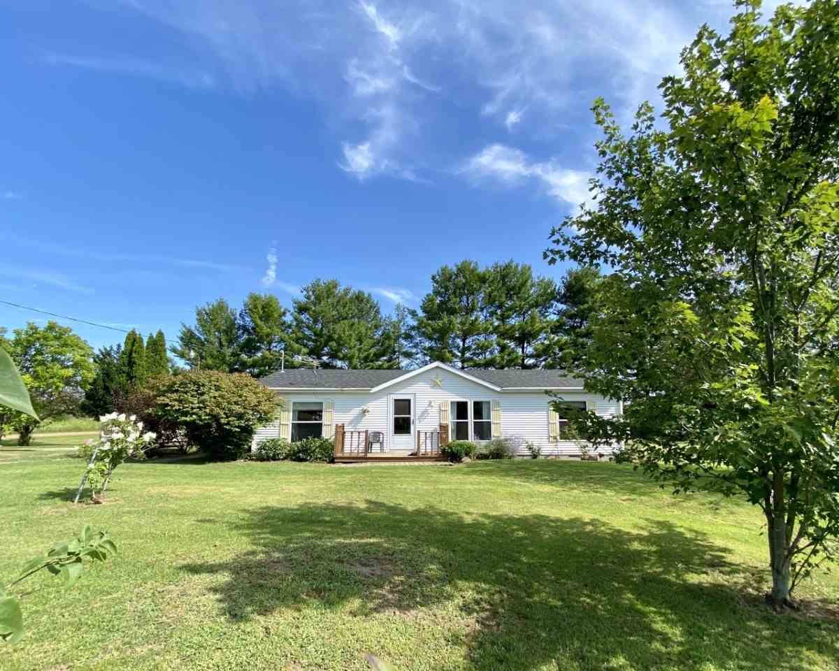 5990 West Adams Road Alma, MI 48801 - Photo 1 of 24 1878374.JPG