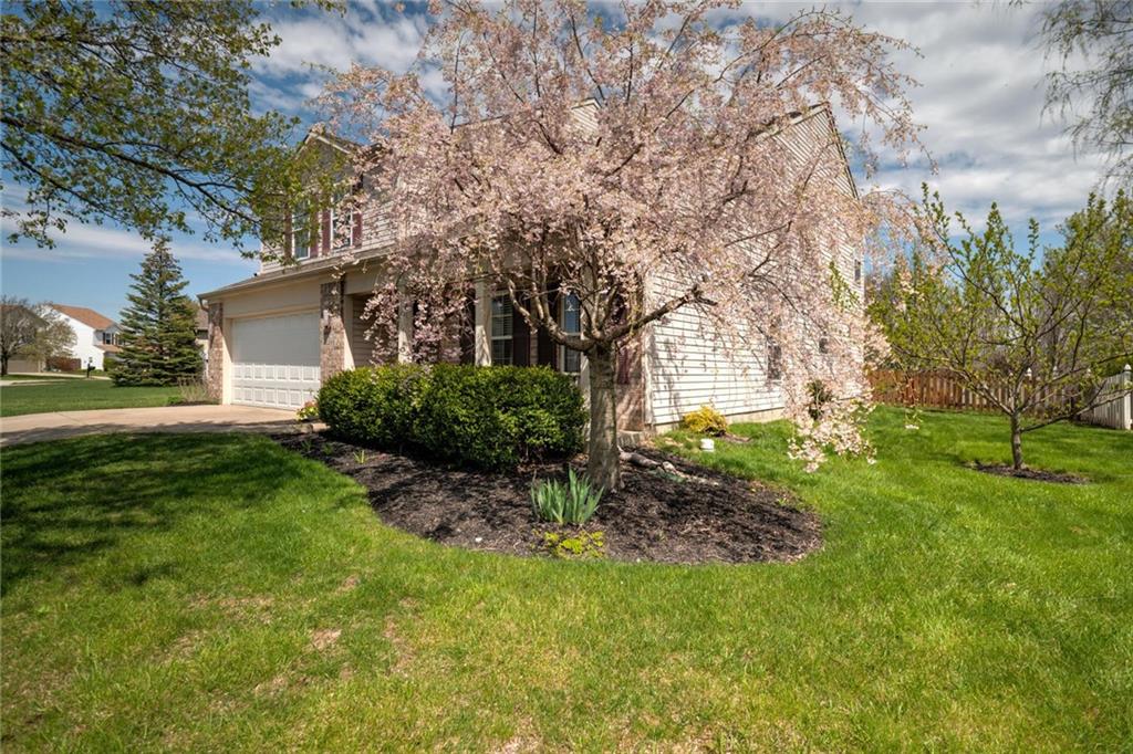 1266 Silver Ridge Lane Brownsburg, IN 46112 - Photo 2 of 43 Gallery Image 2