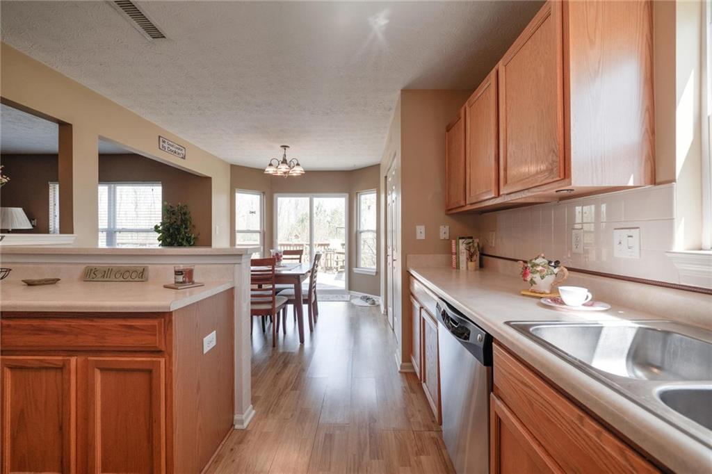 1266 Silver Ridge Lane Brownsburg, IN 46112 - Photo 15 of 43 Gallery Image 15