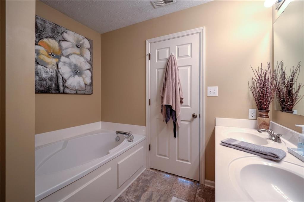 1266 Silver Ridge Lane Brownsburg, IN 46112 - Photo 24 of 43 Gallery Image 24