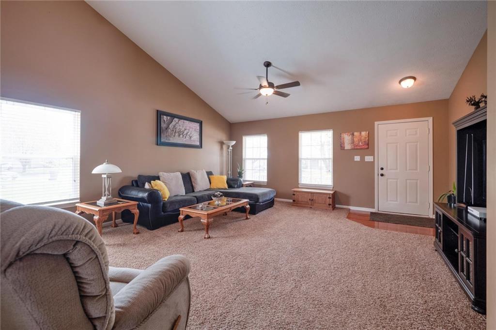 1266 Silver Ridge Lane Brownsburg, IN 46112 - Photo 7 of 43 Gallery Image 7