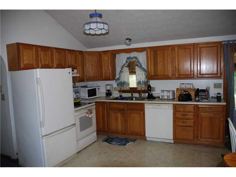 20 Sunset View Biddeford, ME 04005 - Photo 2 of 16 Cafeteria/Kitchen.