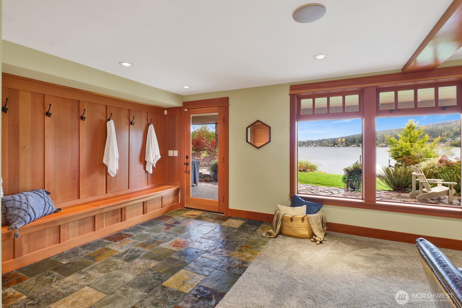 4521 Wall Street Bellingham, WA 98229 - Photo 32 of 40