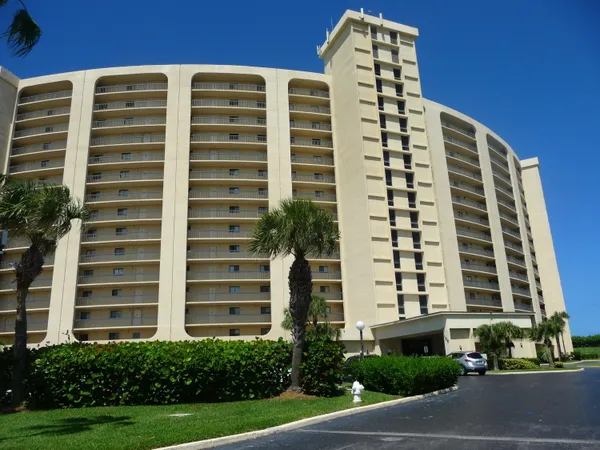 $5,800 | 100 Ocean Trail Way, Unit 801, Jupiter, FL 33477