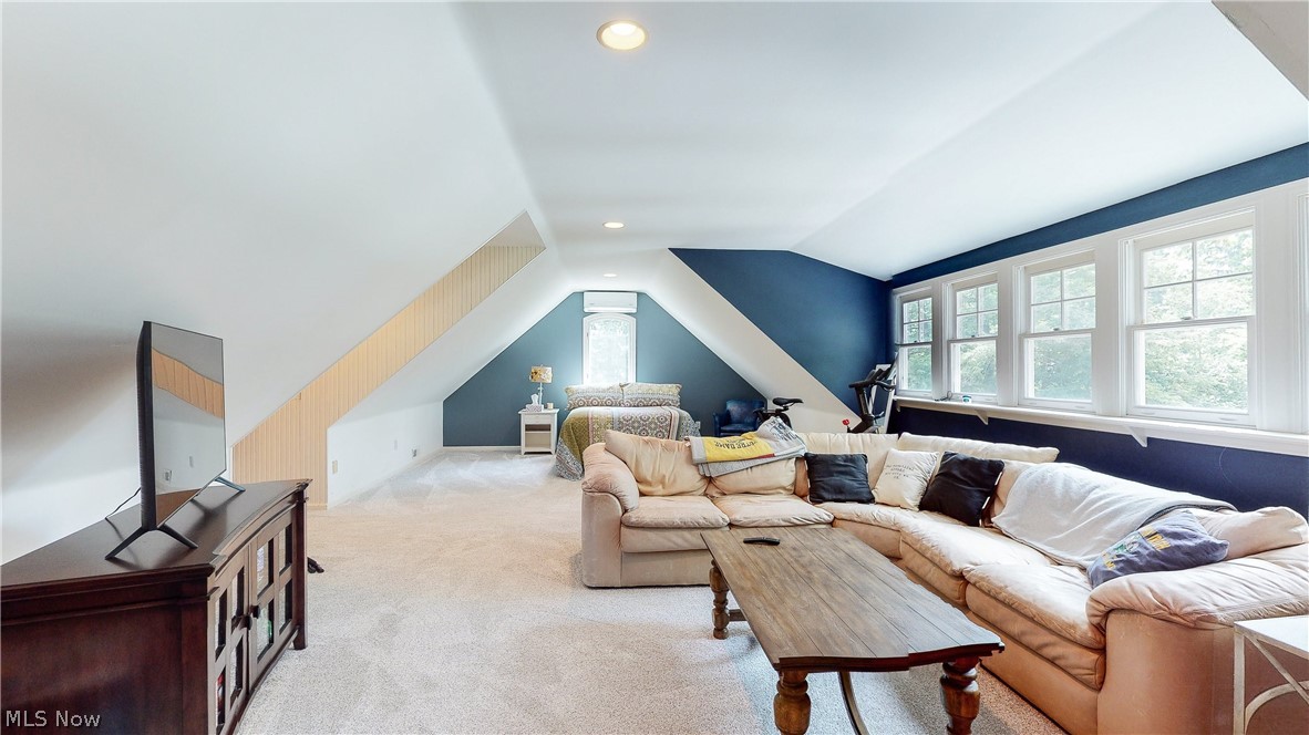 15405 Hemlock Point Road Chagrin Falls, OH 44022 - Photo 16 of 35 Gallery Image 16