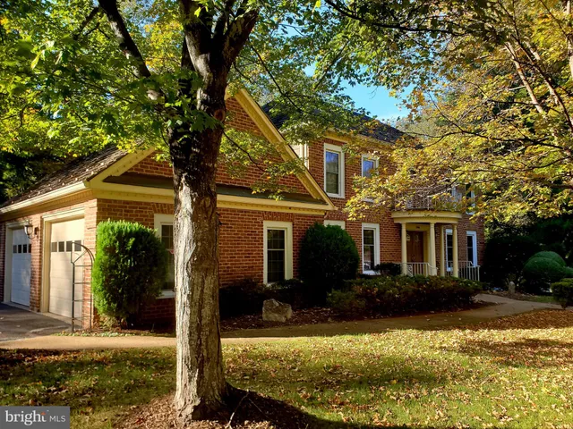 front view of house with a yard