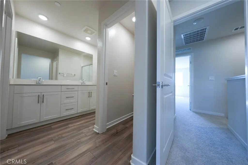 9561 Hannah Way Riverside, CA 92504 - Photo 11 of 30 Gallery Image 11