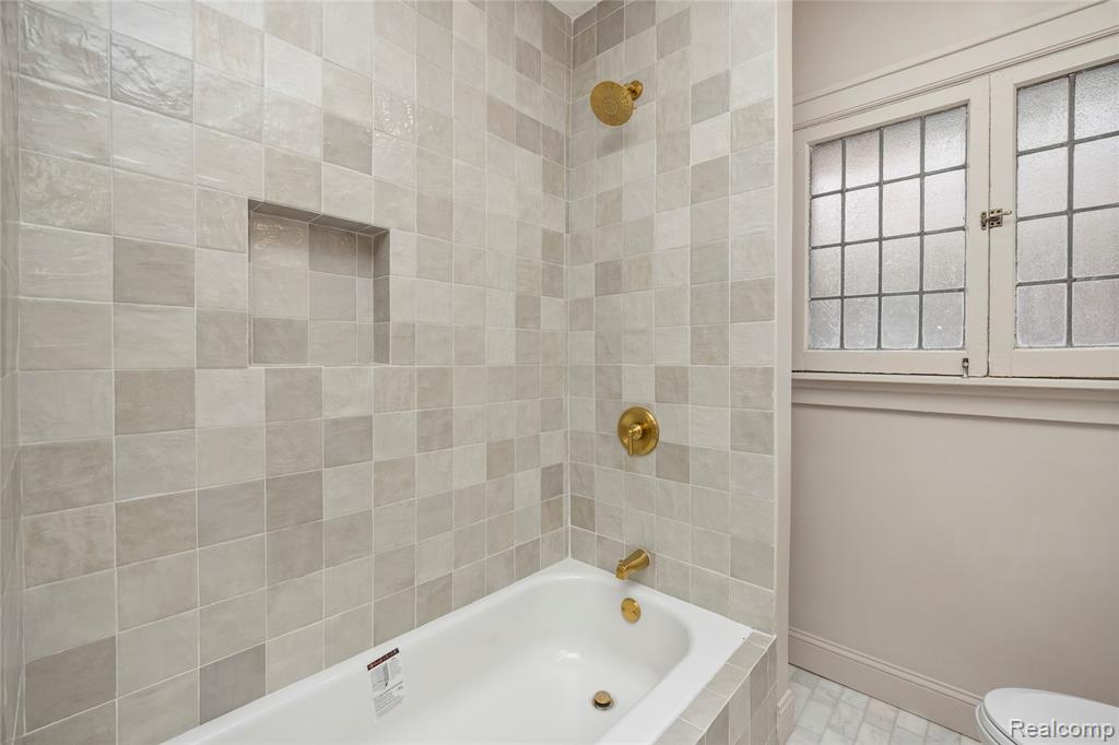 2295 Atkinson Street Detroit, MI 48206 - Photo 66 of 99 Gallery Image 66