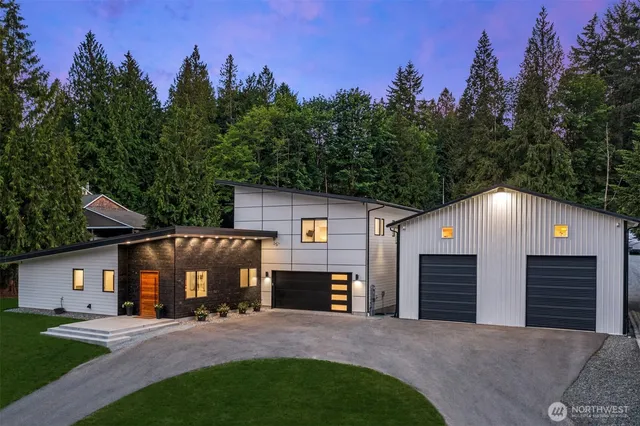 $1,895,000 | 21708 57th Avenue Southeast, Woodinville, WA 98072