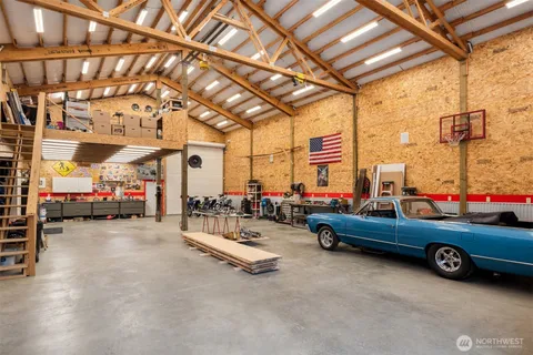 $1,895,000 | 21708 57th Avenue Southeast, Woodinville, WA 98072