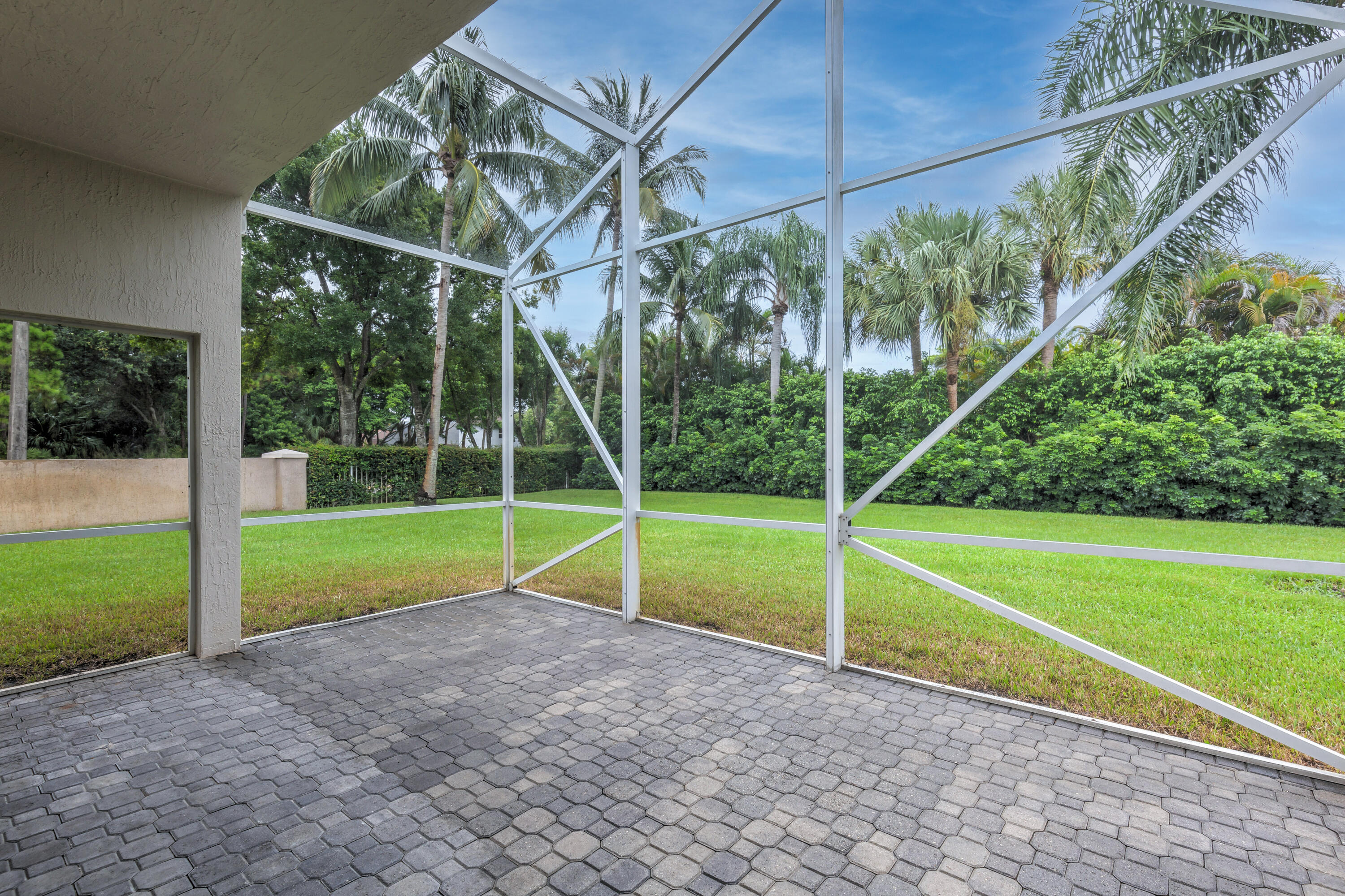 6230 Brava Way Boca Raton, FL 33433 - Photo 4 of 26 Screen Patio