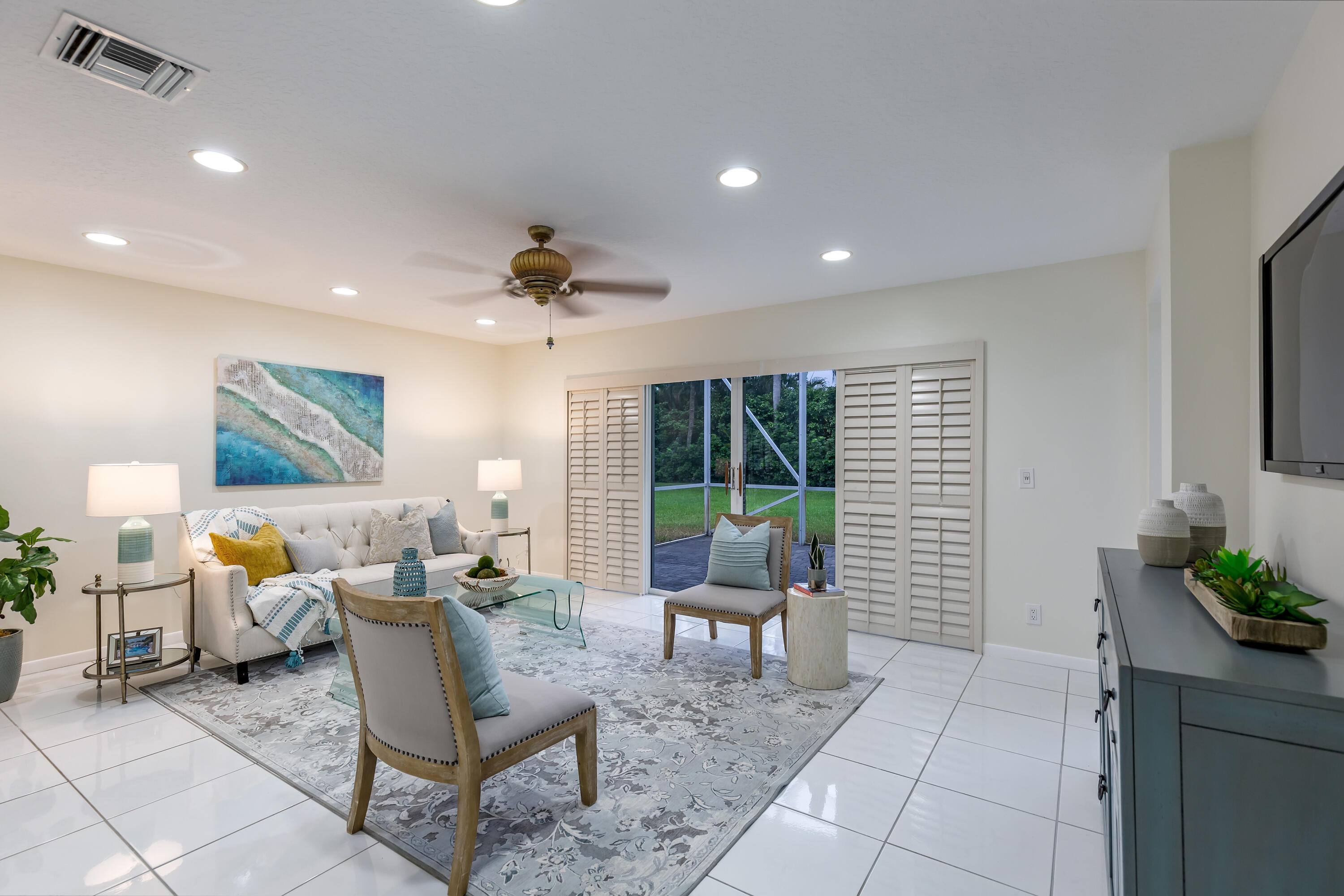 6230 Brava Way Boca Raton, FL 33433 - Photo 10 of 26 Family Room