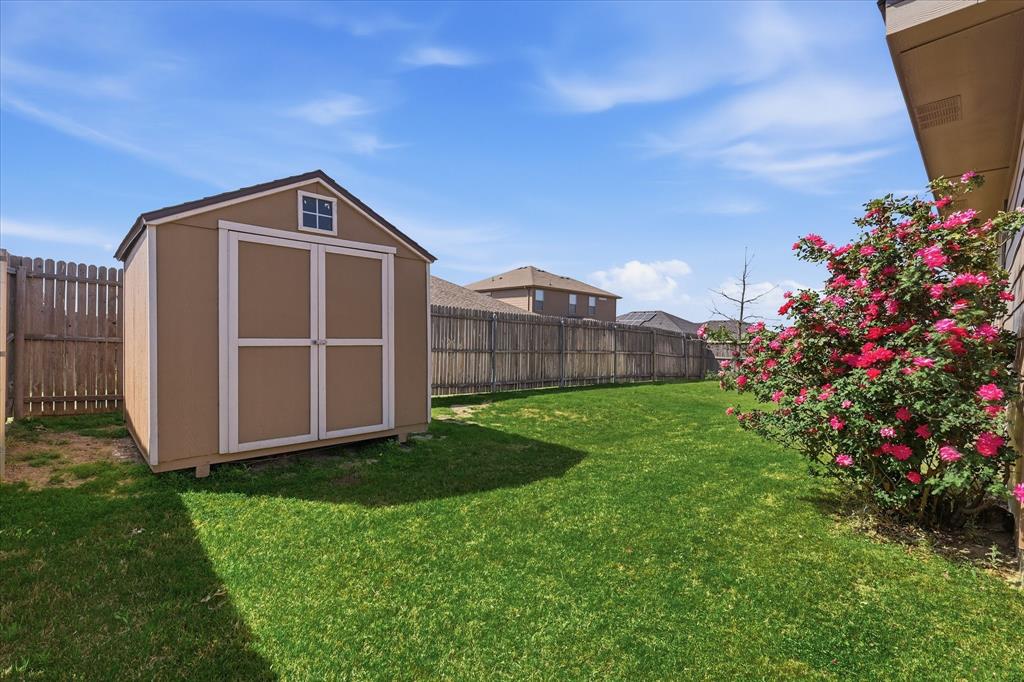 406 Calder Lane Ponder, TX 76259 - Photo 35 of 40