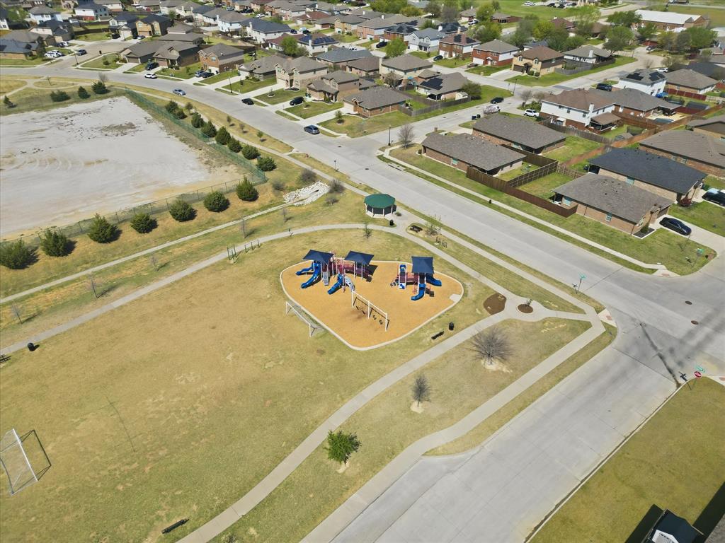 406 Calder Lane Ponder, TX 76259 - Photo 38 of 40