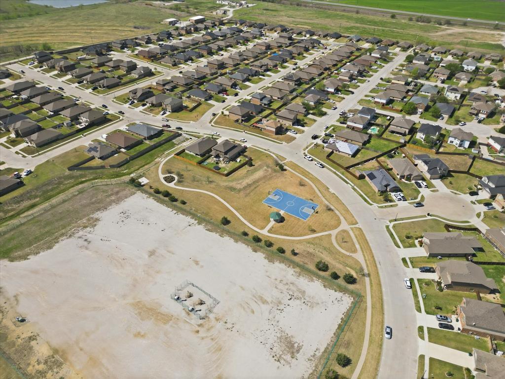 406 Calder Lane Ponder, TX 76259 - Photo 39 of 40