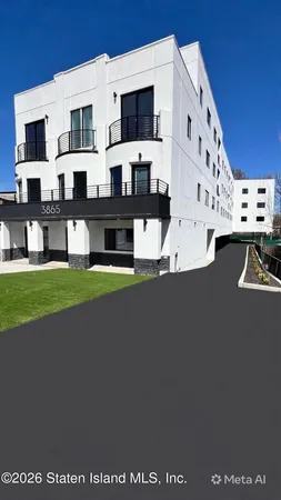 $595,000 | 3865 Amboy Road, Unit 3E | Great Kills