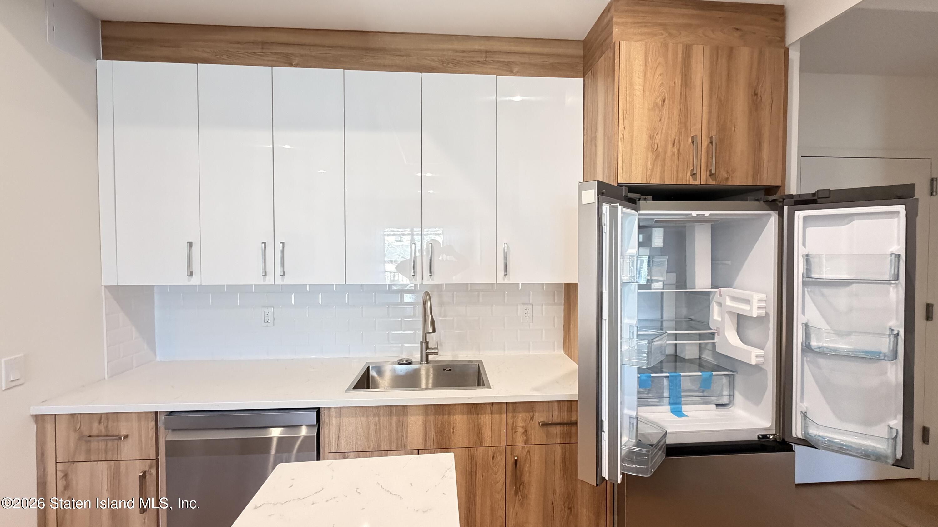 3865 Amboy Road, Unit 3E Staten Island, NY 10308 - Photo 14 of 30 IMG_0237