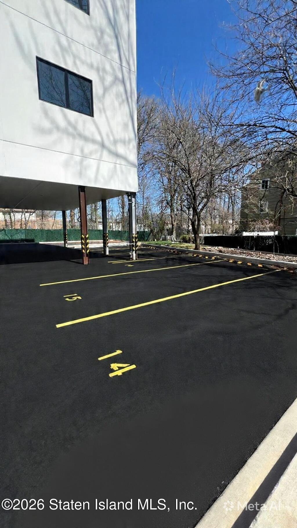 3865 Amboy Road, Unit 3E Staten Island, NY 10308 - Photo 30 of 30 AQMhthOnZlGYqW575yg-IDjLGnCNuHk_0kvgLza7