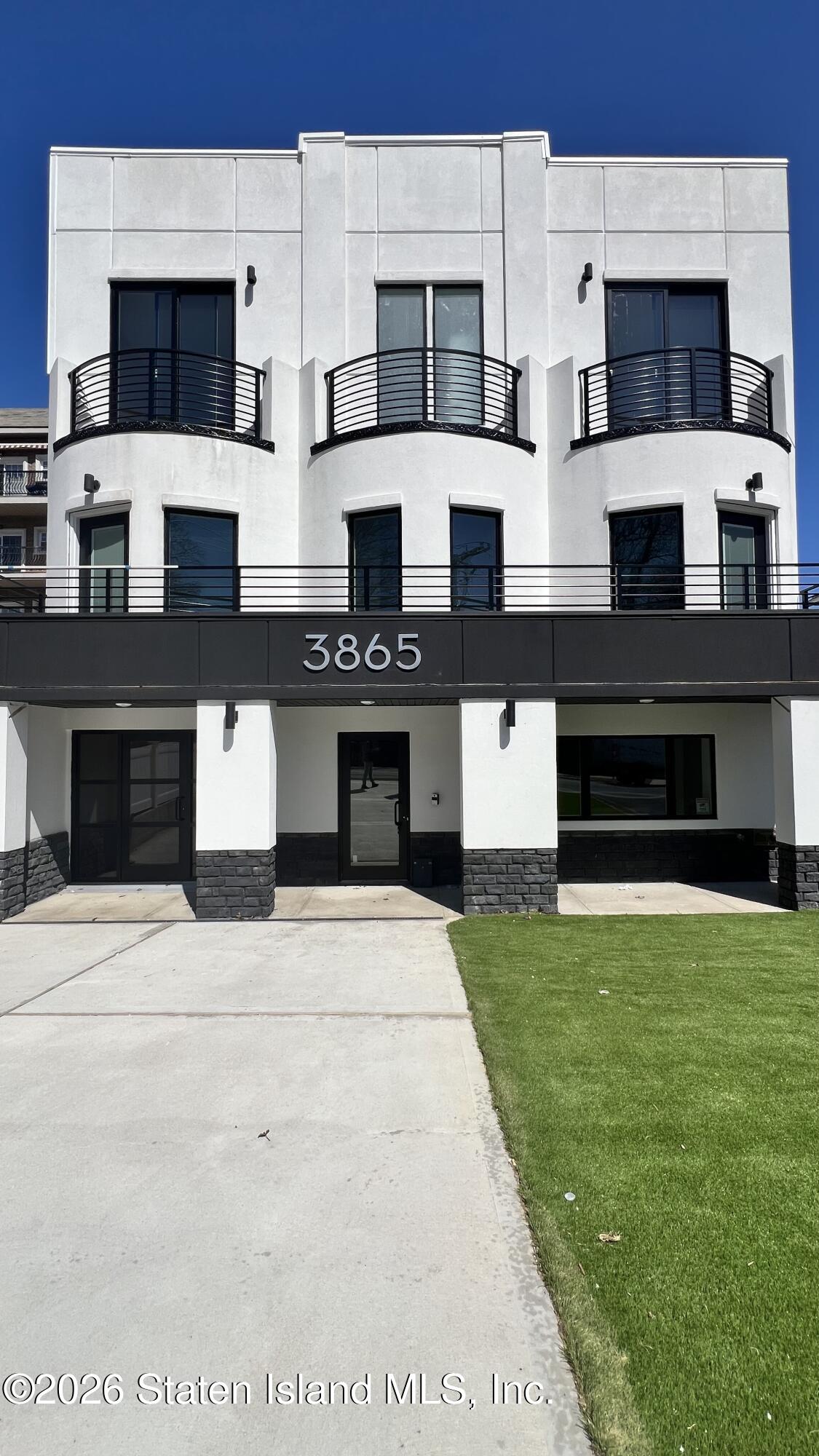 3865 Amboy Road, Unit 3E Staten Island, NY 10308 - Photo 3 of 30 IMG_6857