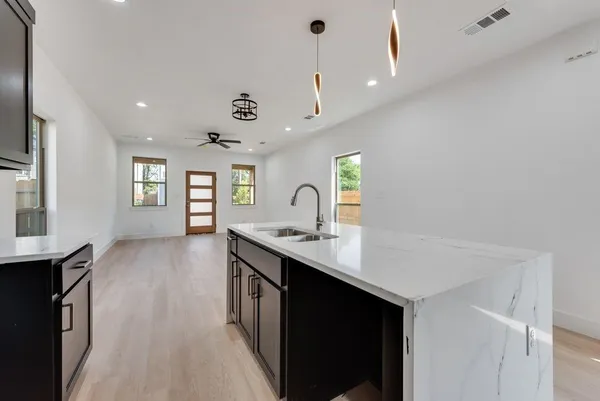 $284,000 | 2350 Scott Street, Dallas, TX 75215