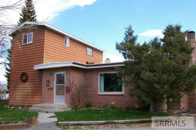 $199,000 | 348 North Idaho Street, Arco, ID 83213