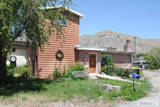 $199,000 | 348 North Idaho Street, Arco, ID 83213