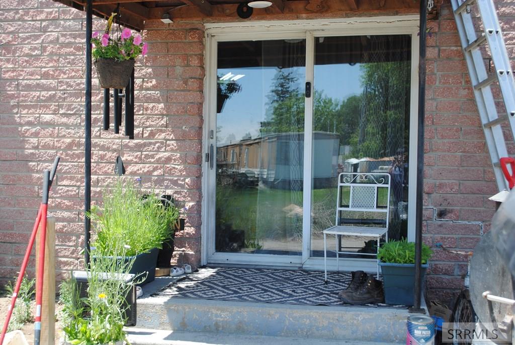 348 North Idaho Street Arco, ID 83213 - Photo 5 of 25