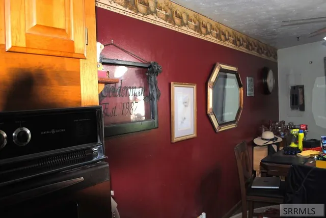 $199,000 | 348 North Idaho Street, Arco, ID 83213