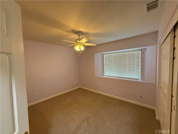 $3,200 | 6585 Escondido Avenue, Oak Hills, CA 92344