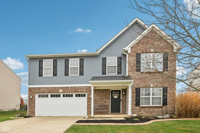 $335,000 | 2277 South Briarwood Drive, New Palestine, IN 46163