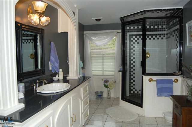30940 Armada Ridge Road Richmond, MI 48062 - Photo 3 of 30 31106966-2.JPG