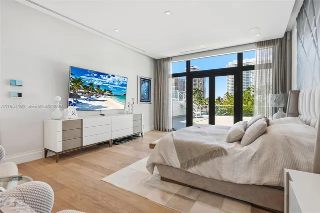 $11,750,000 | 364 Golden Beach Drive, Golden Beach, FL 33160