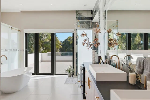 $11,750,000 | 364 Golden Beach Drive, Golden Beach, FL 33160