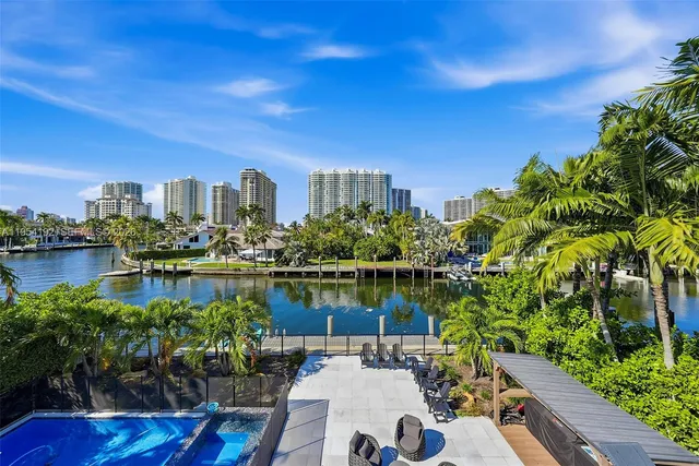 $11,750,000 | 364 Golden Beach Drive, Golden Beach, FL 33160