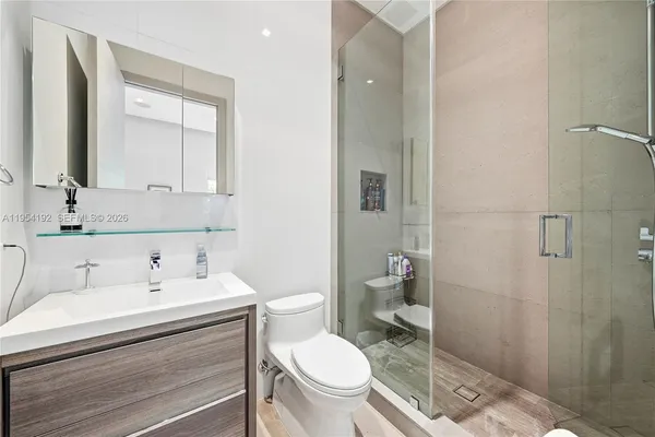 $11,750,000 | 364 Golden Beach Drive, Golden Beach, FL 33160