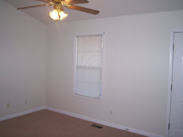 8 Queens Street Fountain Inn, SC 29644 - Photo 17 of 20 Gallery Image 17