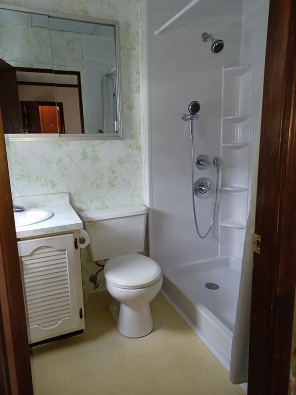 43 Cook Street Fall River, MA 02724 - Photo 11 of 27 Gallery Image 11
