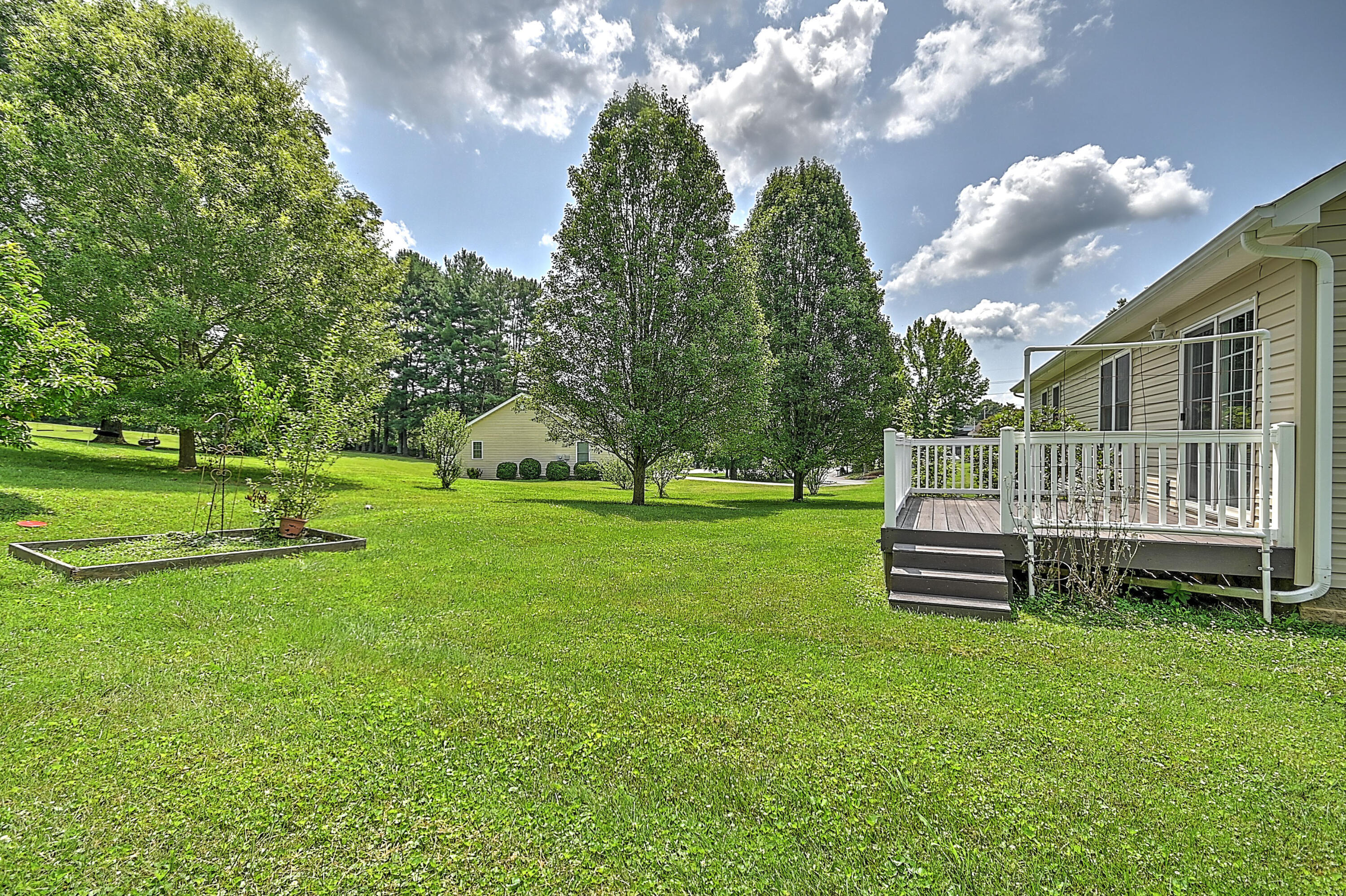 153 Comer Road Bristol, VA 24201 - Photo 7 of 31 Comer-29