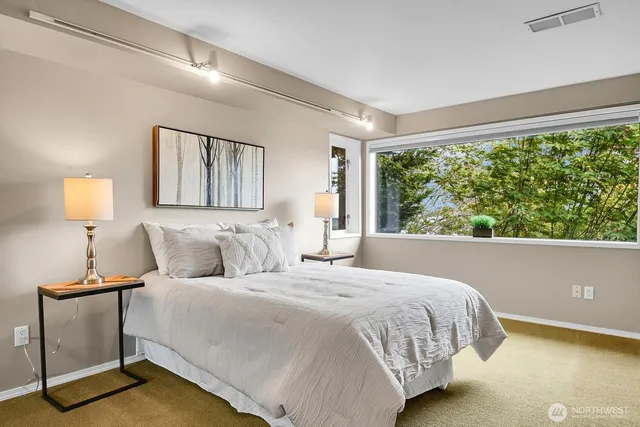 $1,649,000 | 13542 40th Avenue Northeast, Seattle, WA 98125