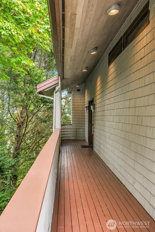 $1,649,000 | 13542 40th Avenue Northeast, Seattle, WA 98125