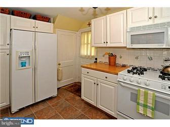 18 McCloskey Road Flourtown, PA 19031 - Photo 4 of 11 Kitchen