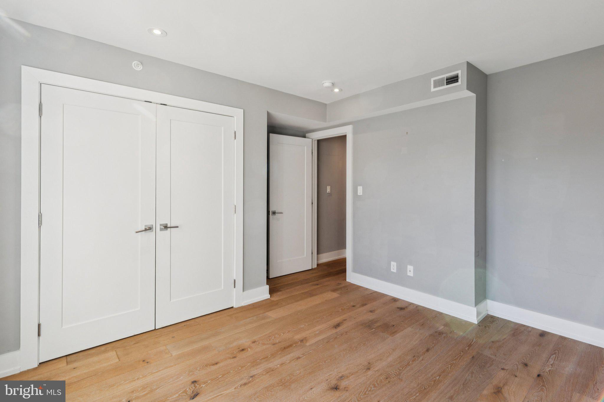 719 South 20th Street Philadelphia, PA 19146 - Photo 46 of 53 a view of an empty room