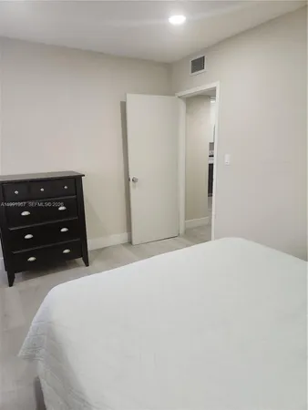 $2,200 | 3551 Southwest 9th Terrace, Unit 511, Miami, FL 33135