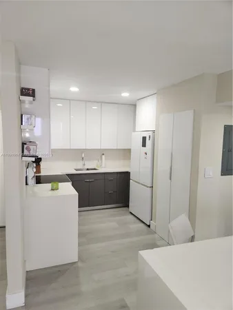 $2,200 | 3551 Southwest 9th Terrace, Unit 511, Miami, FL 33135