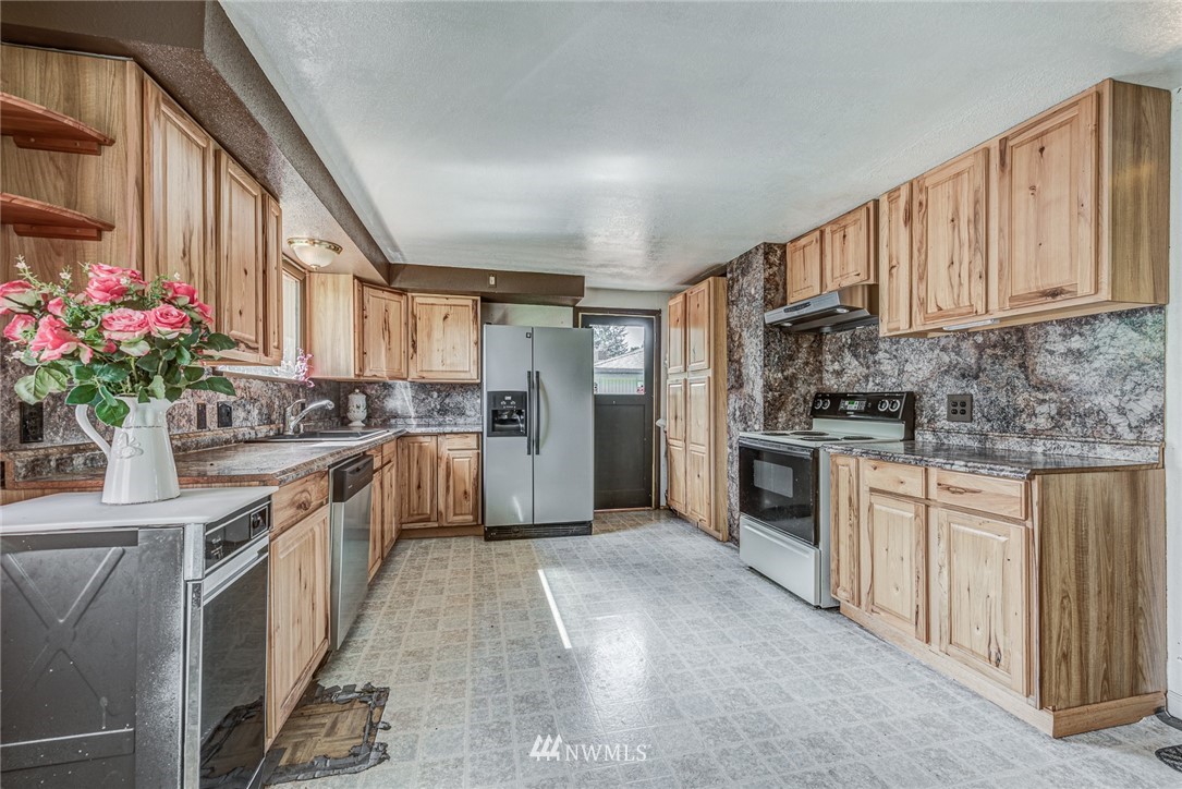 7311 Lower Ridge Road Everett, WA 98203 - Photo 10 of 19