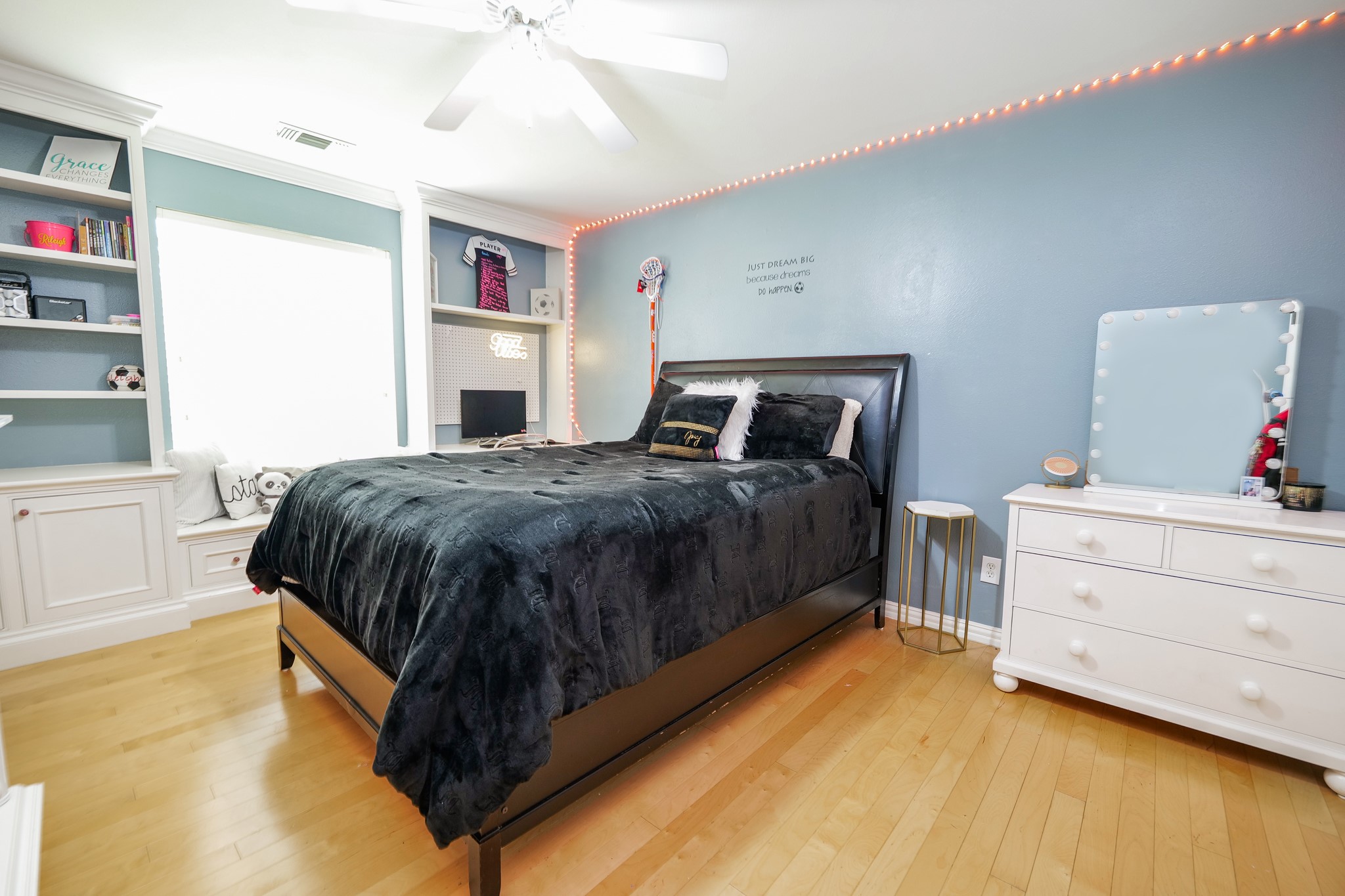11606 Curry Ridge Lane Tomball, TX 77377 - Photo 17 of 28 The oversized secondary bedroom offers plenty of space for a queen-sized bed, additional furniture, and features abundant natural light and generous closet storage.