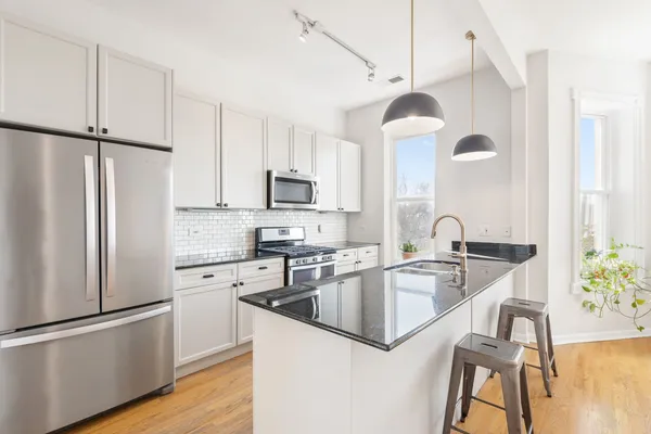 $2,650 | 1460 West Ohio Street, Unit 3F, Chicago, IL 60642