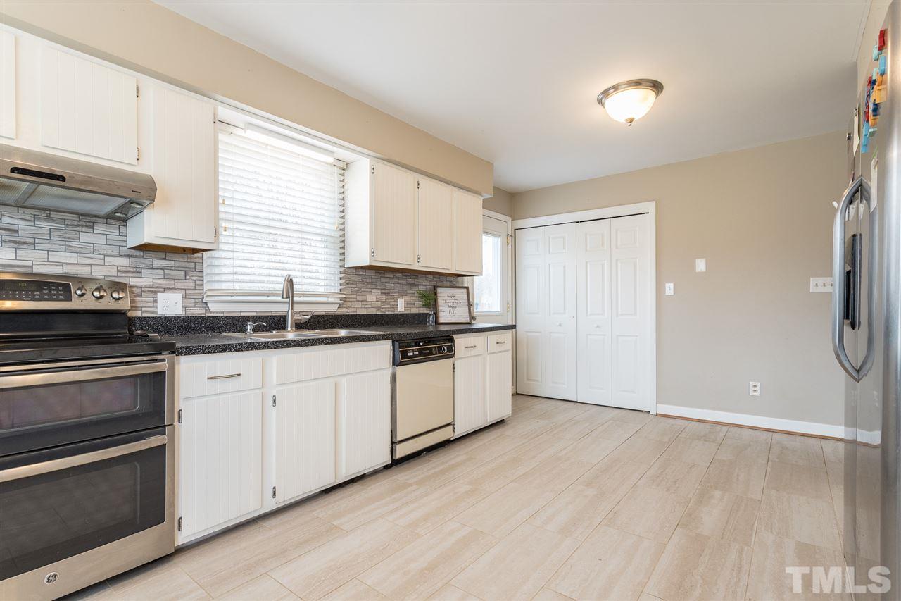 10004 Joe Leach Road Raleigh, NC 27603 - Photo 8 of 24