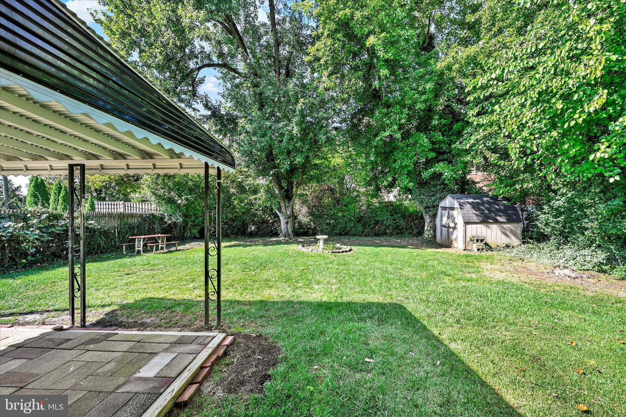 3 Edgemoor Road Lutherville-Timonium, MD 21093 - Photo 21 of 24 Yard is perfect for hosting picnics or parties!