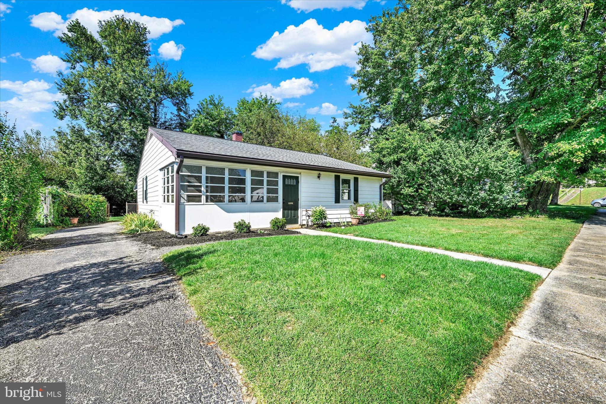 3 Edgemoor Road Lutherville-Timonium, MD 21093 - Photo 22 of 24 The driveway can accommodate up to three cars.